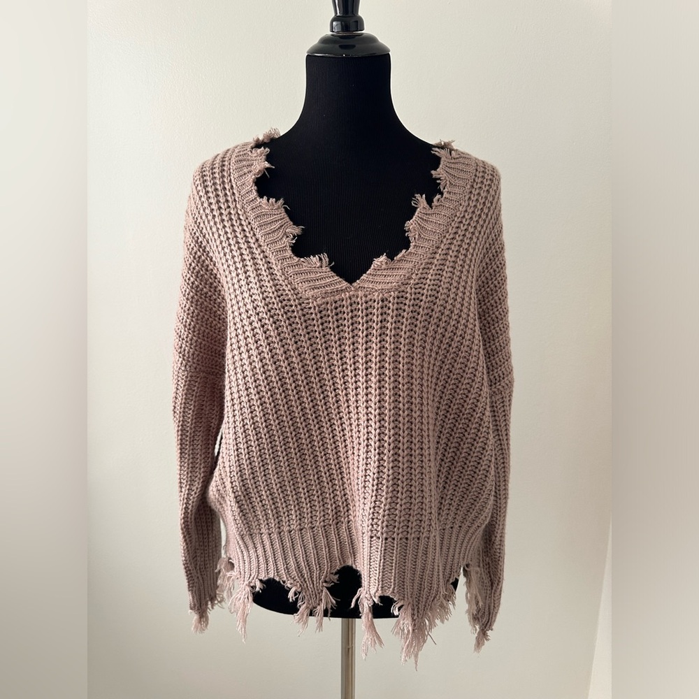 🦋B&V Black Label  Distressed Sweater